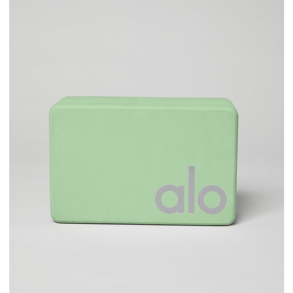 New with tags ALO Yoga Uplifting Yoga Block - Honeydew/Silver green dance